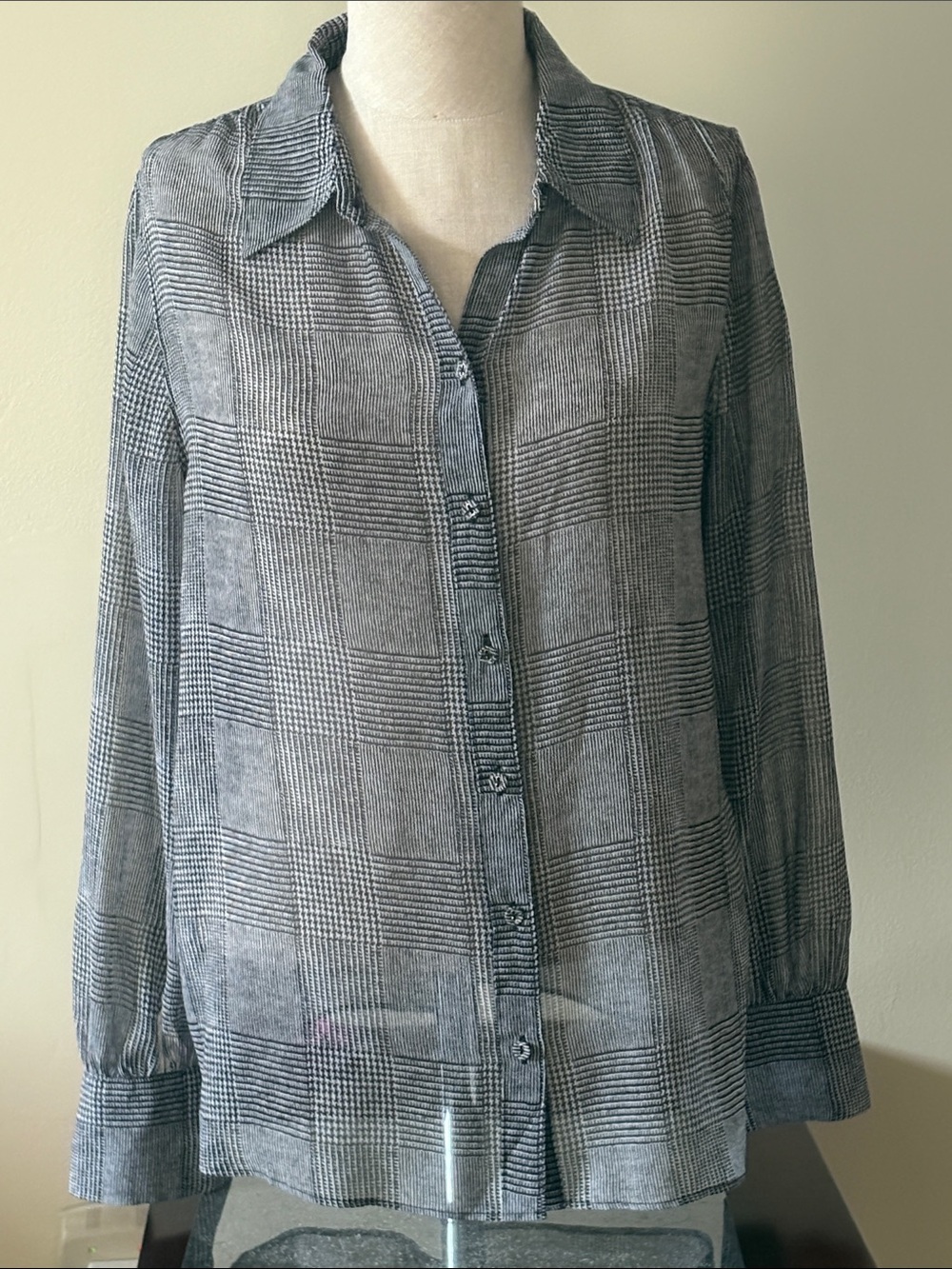 White House Black Market Gray Plaid Button-Down Shirt